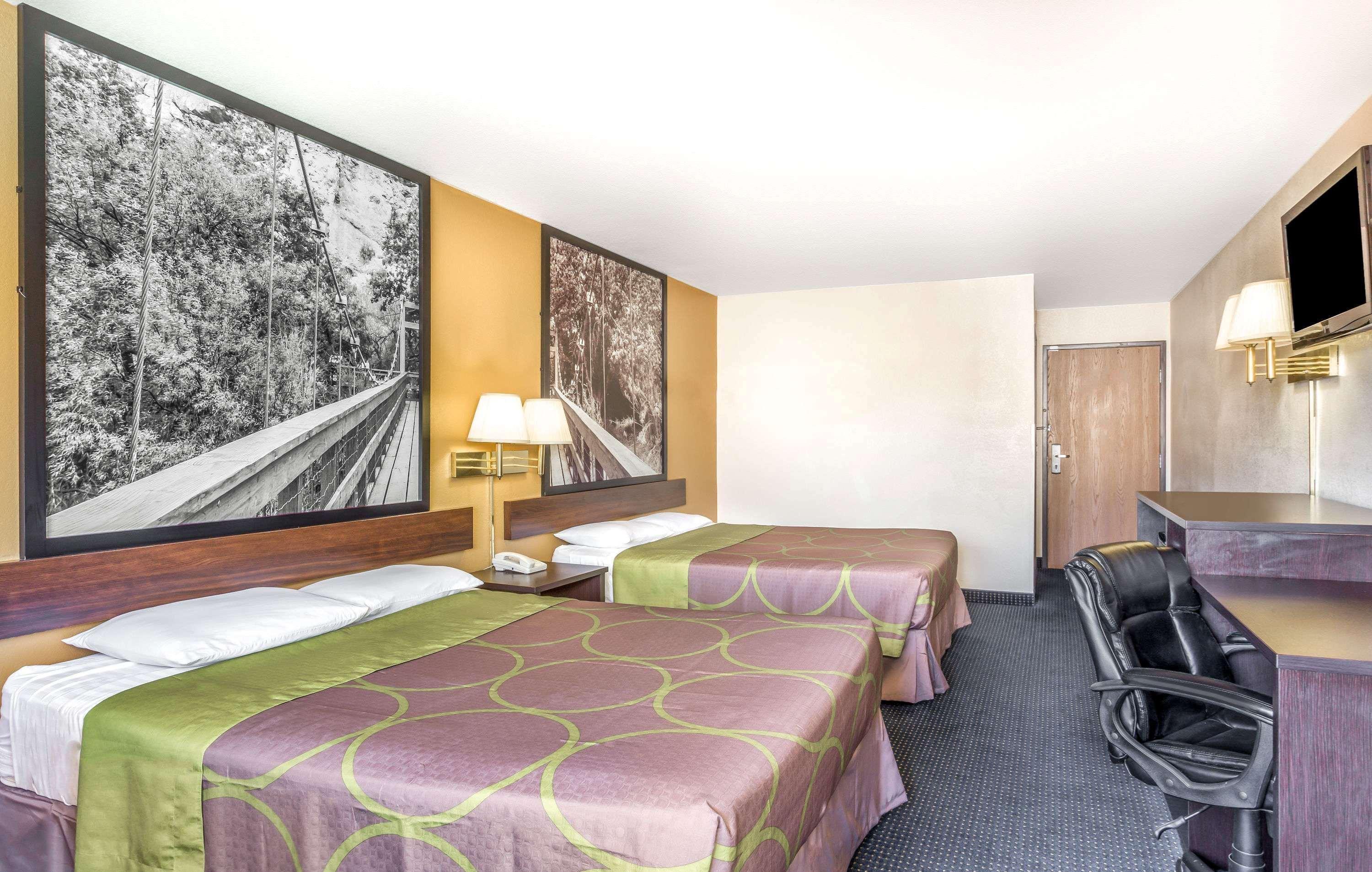 Super 8 By Wyndham Mesa Gilbert Hotel Екстериор снимка