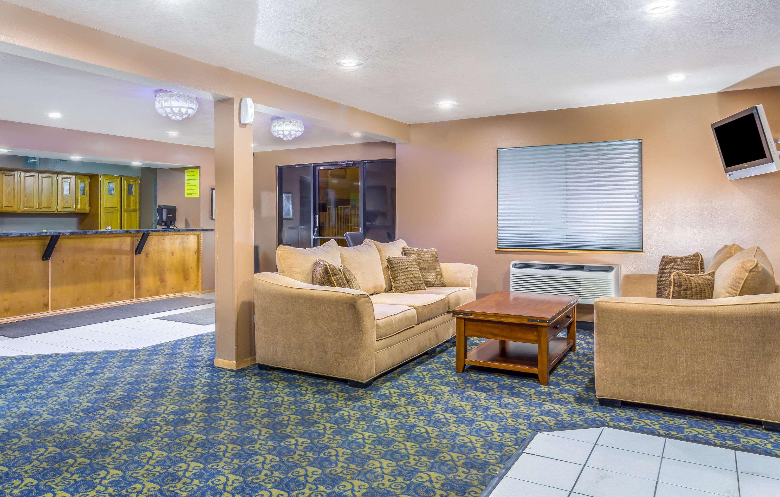 Super 8 By Wyndham Mesa Gilbert Hotel Екстериор снимка